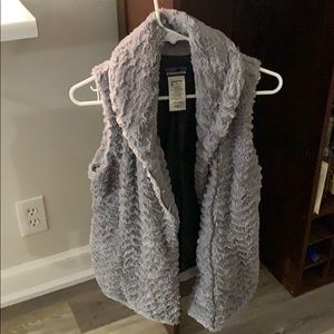 Fuzzy Patagonia vest grey size small